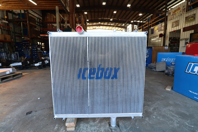 Peterbilt 387,579,T-200,T680,T880 Radiator 