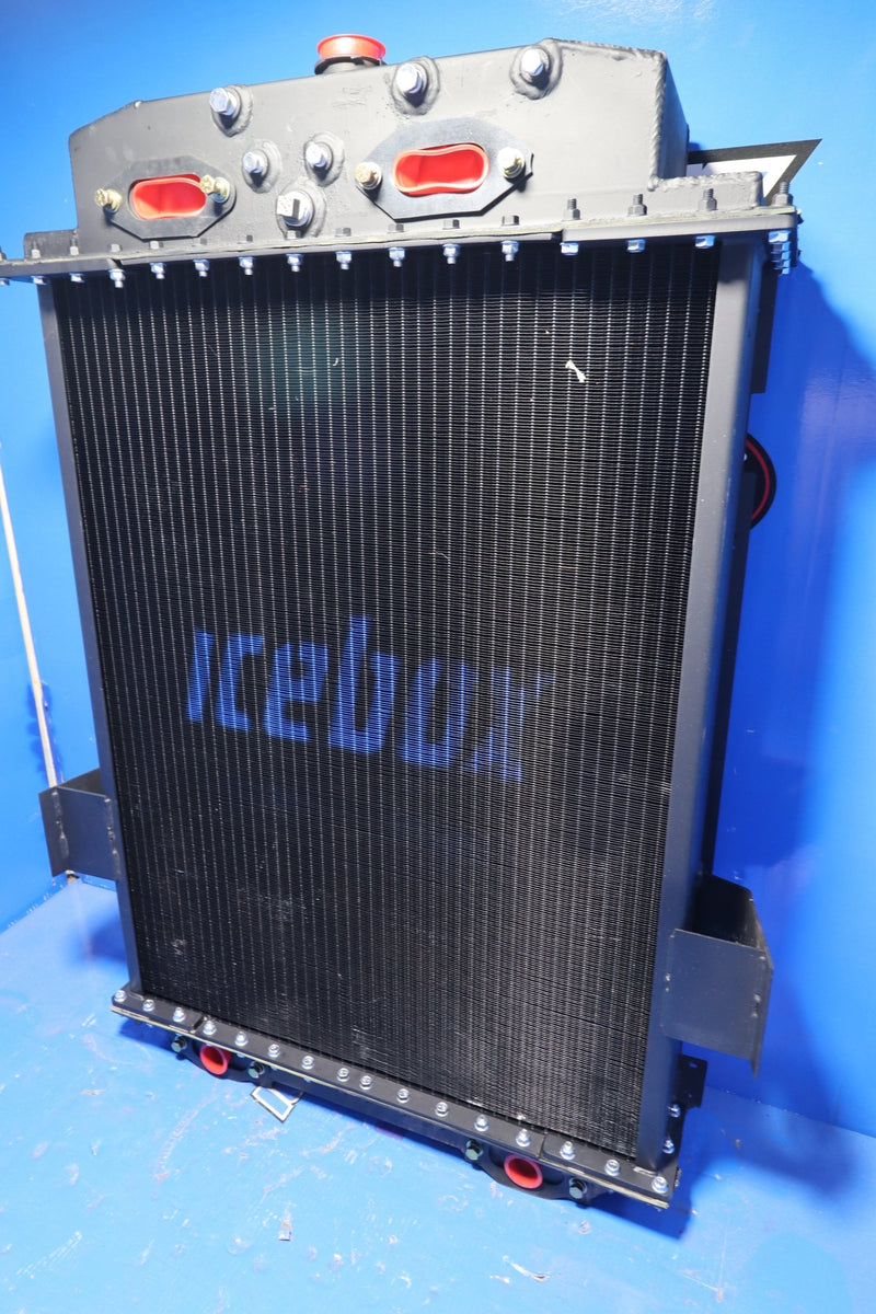 Load image into Gallery viewer, Peterbilt Narrow Nose Radiator # 606000 - Radiator Supply House
