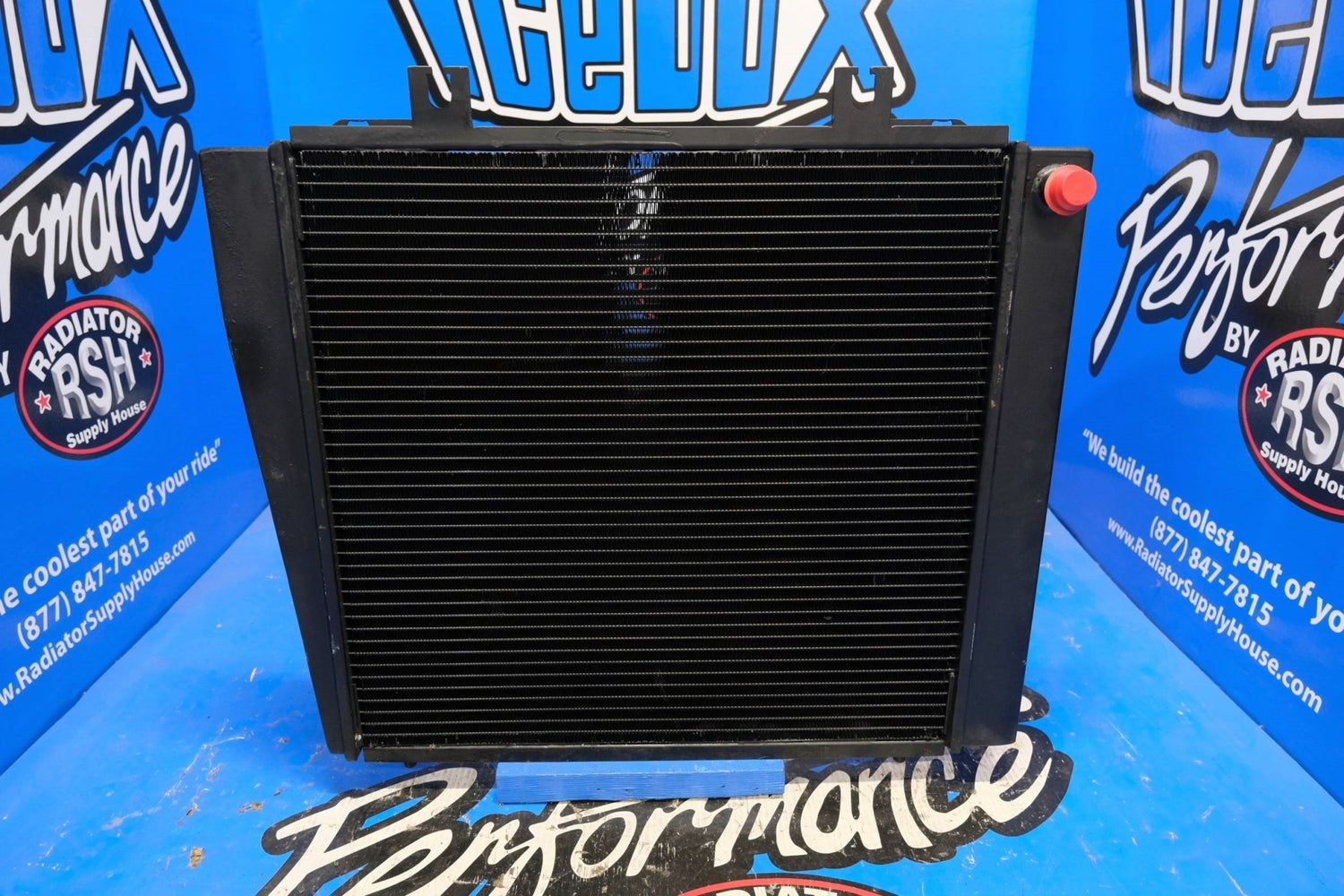 Ford F53 Radiator # 700006 – Radiator Supply House