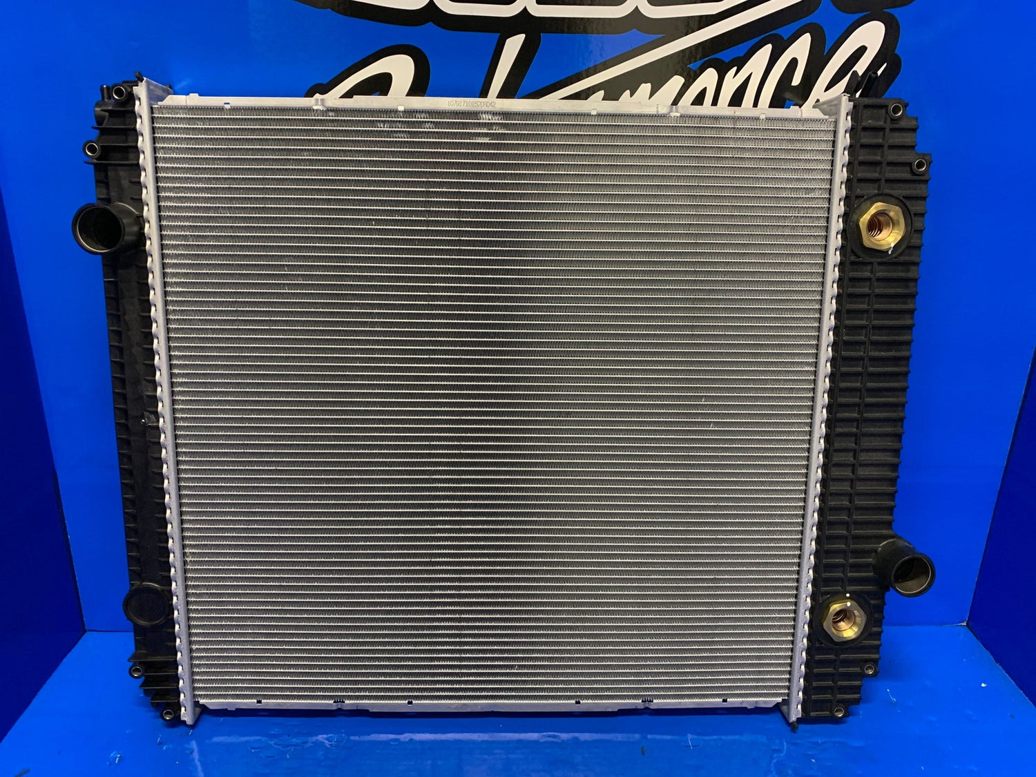 Ford F650, F750 Radiator # 600096 – Radiator Supply House