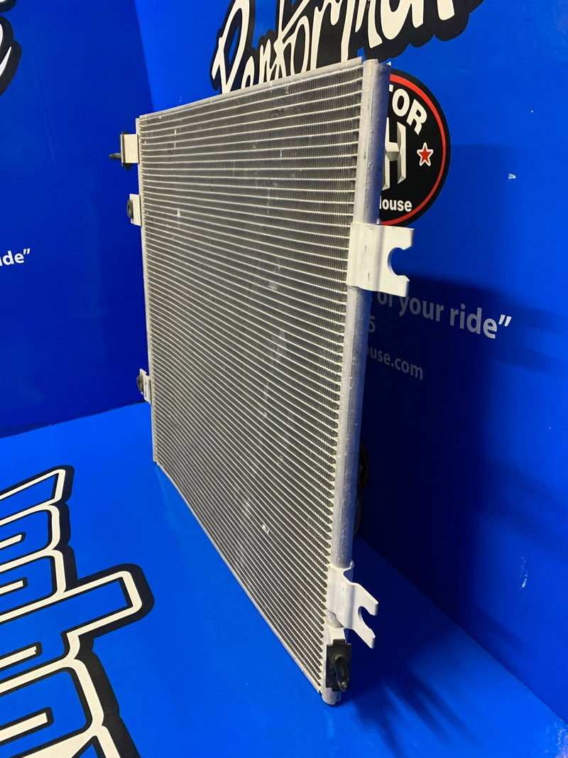 Load image into Gallery viewer, Freightliner 42-A22-67302-000 AC Condenser # 601503 - Radiator Supply House
