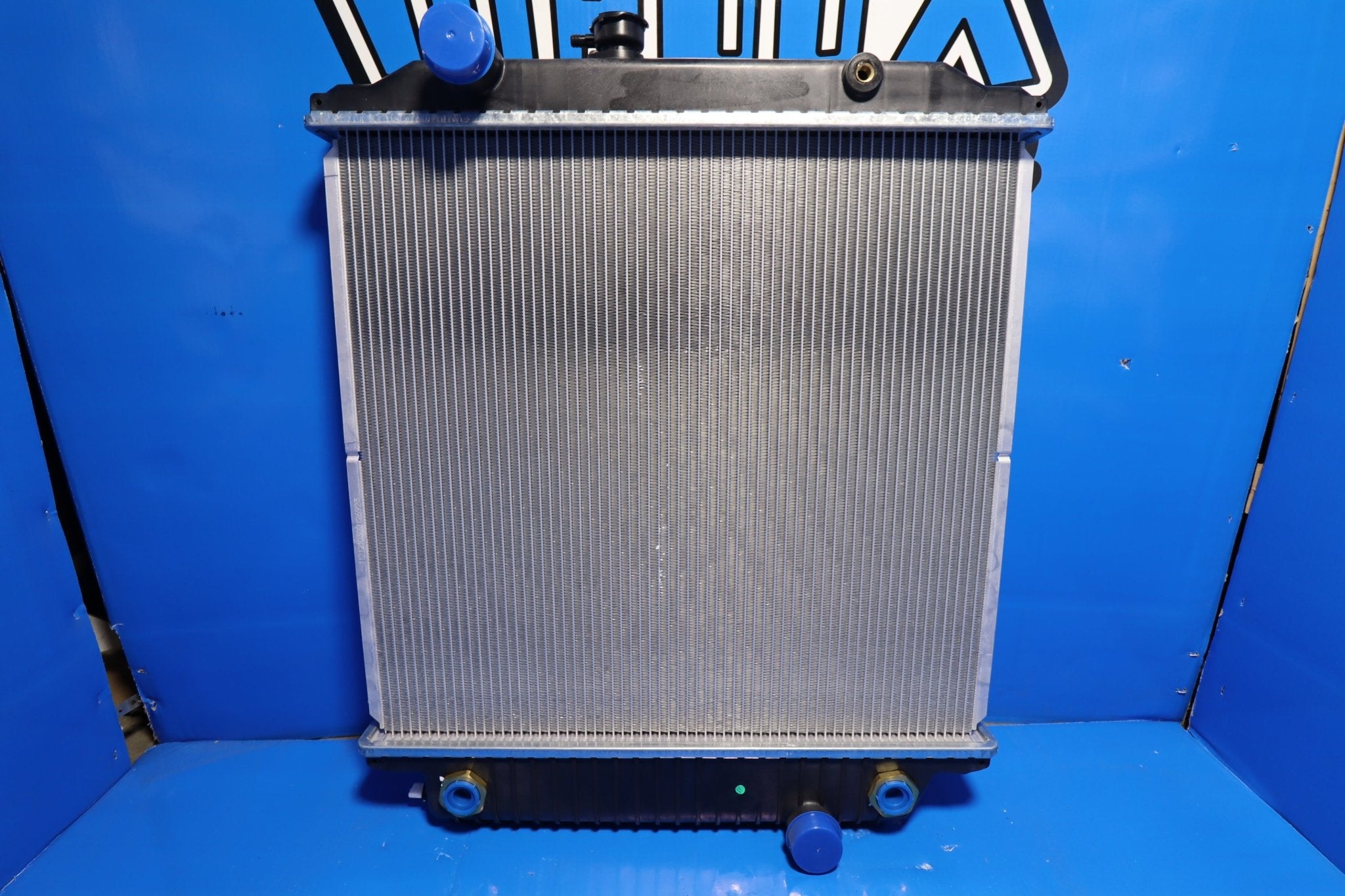 601128 Radiator Freightliner BlueBird Bus Radiator # 601228 – Radiator Supply House