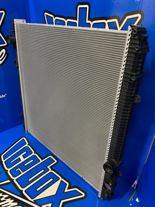 Freightliner Classic 120, Radiator