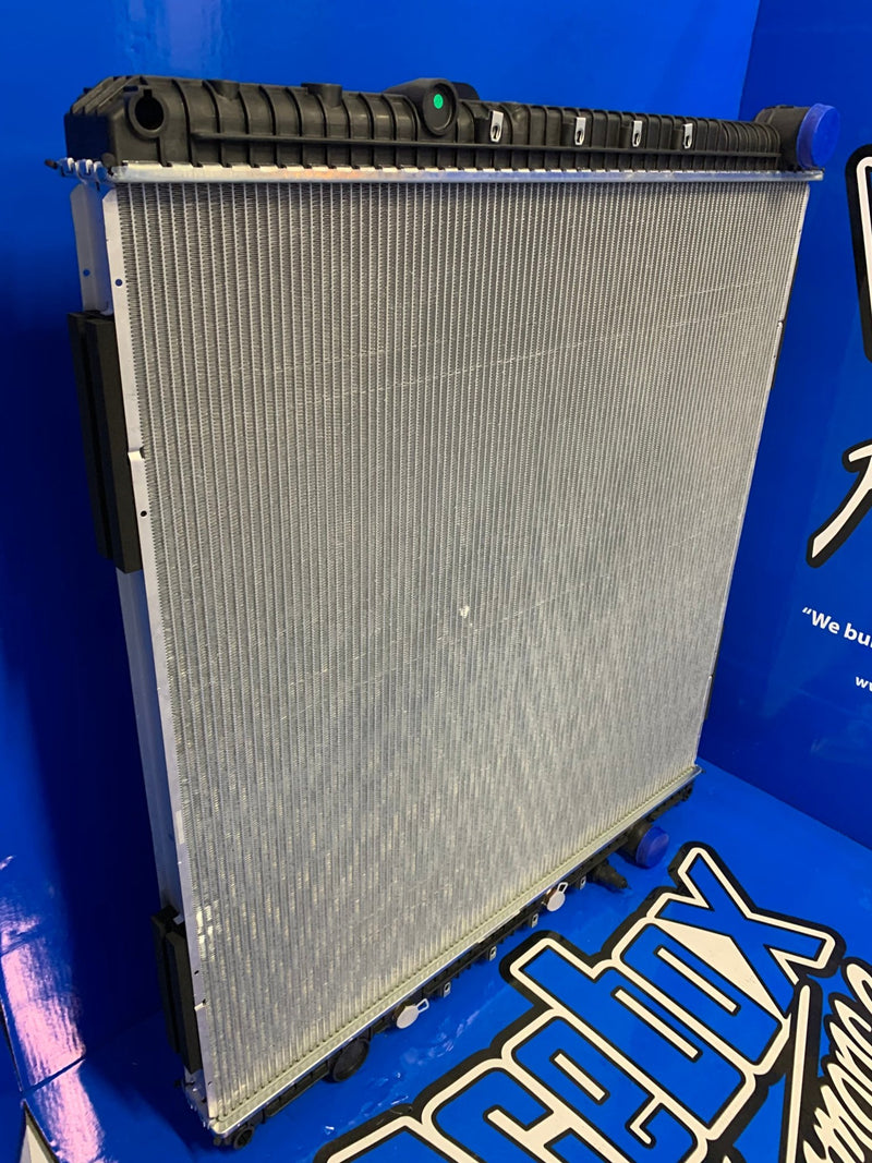 Load image into Gallery viewer, Freightliner Columbia, M2, LT9500 Series Radiator # 601083 - Radiator Supply House
