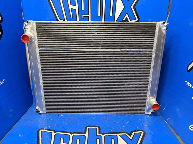 Load image into Gallery viewer, Freightliner Motorhome Radiator # 601424 - Radiator Supply House
