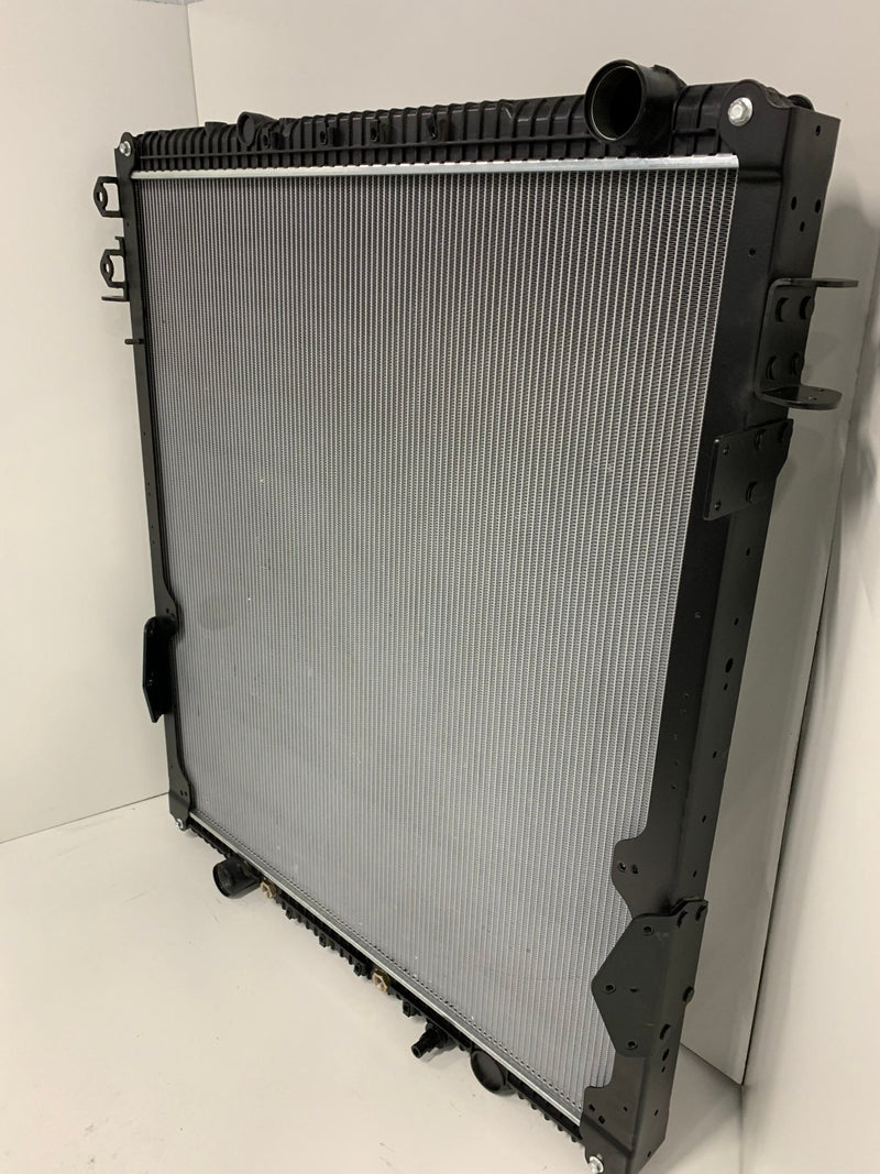 Load image into Gallery viewer, Freightliner Radiator # 601122 - Radiator Supply House
