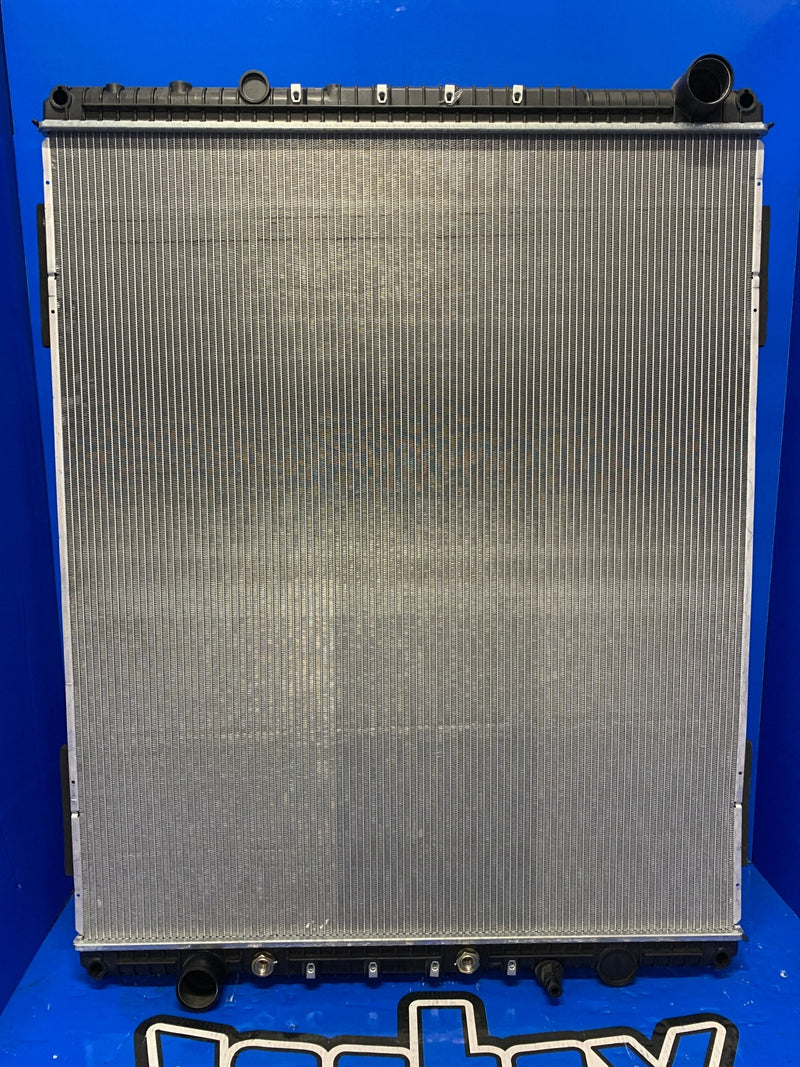 Load image into Gallery viewer, Freightliner Radiator # 601138 - Radiator Supply House
