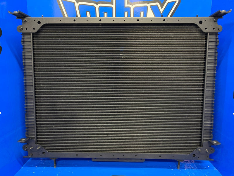 Load image into Gallery viewer, Freightliner Radiator # 601159 - Radiator Supply House

