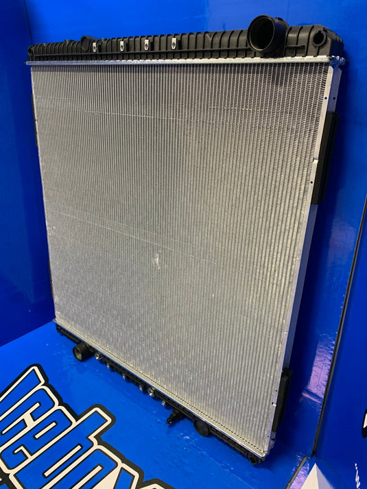 601128 Radiator Freightliner W115, Coronado Radiator # 601141 – Radiator Supply House