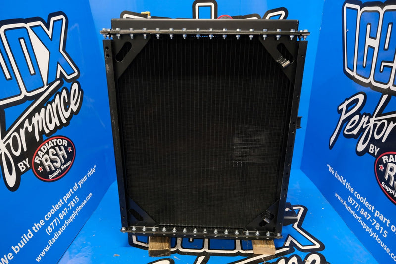 Load image into Gallery viewer, Gillig Radiator Core # 740100 - Radiator Supply House
