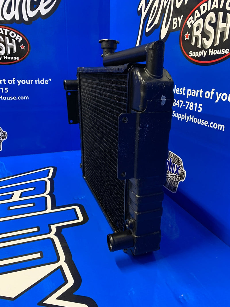 Load image into Gallery viewer, Hyster Radiator # 940023 - Radiator Supply House
