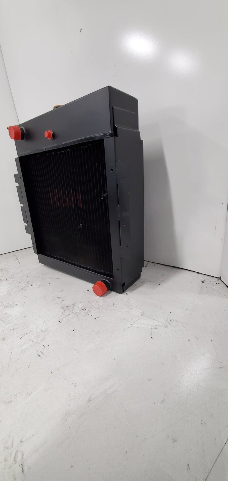 Load image into Gallery viewer, Ingersoll Rand Forklift Radiator # 840041 - Radiator Supply House
