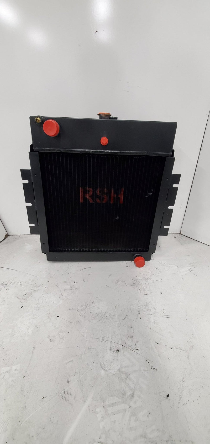 Load image into Gallery viewer, Ingersoll Rand Forklift Radiator # 840041 - Radiator Supply House
