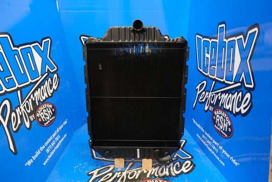 International 4900 Radiator