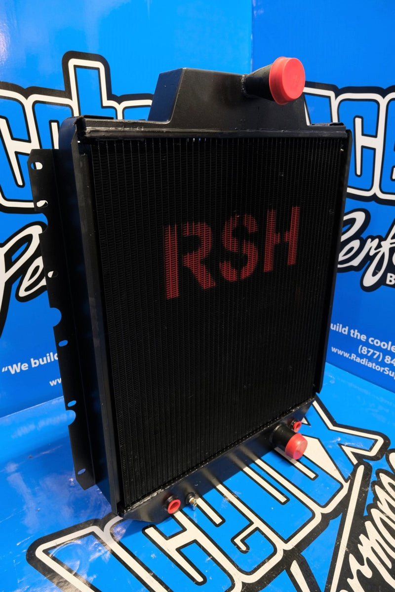 Load image into Gallery viewer, International 4900 Radiator # 603386 - Radiator Supply House
