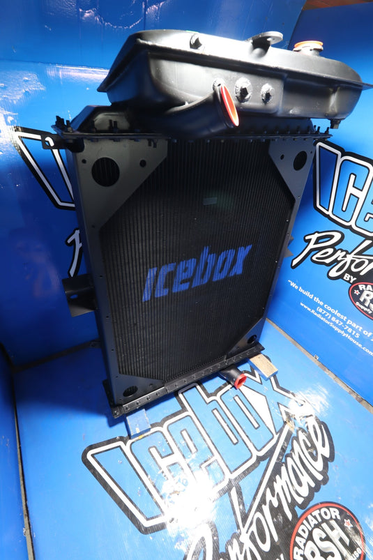 Kenworth T-600 / 800L Radiator 