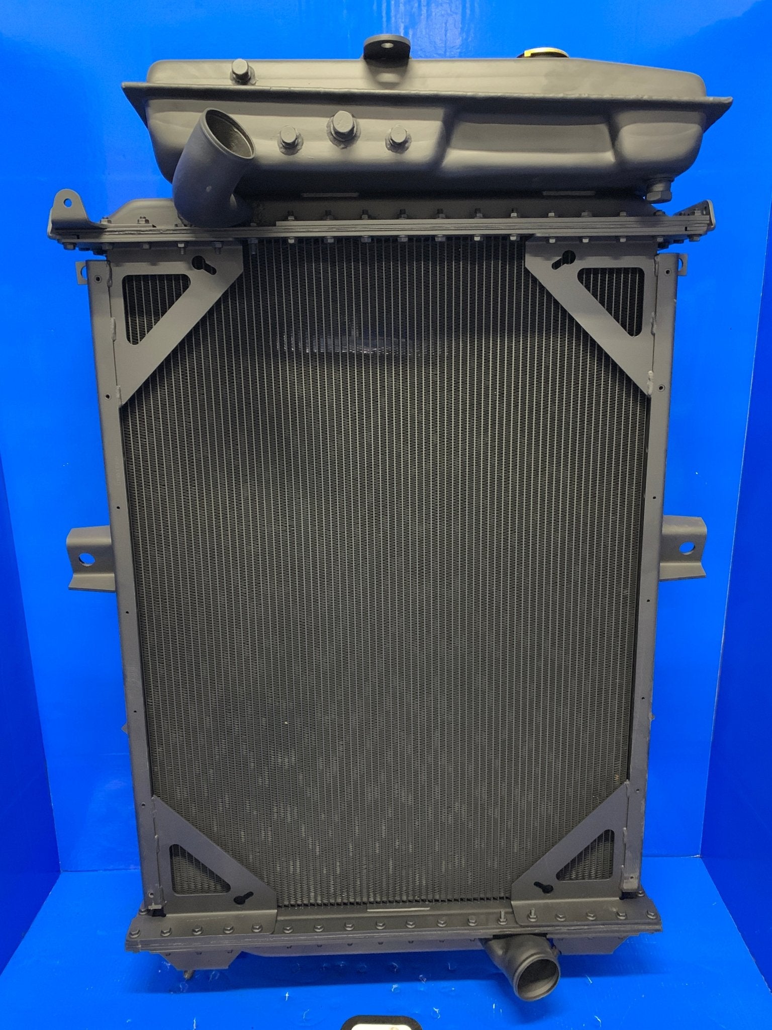 Kenworth T-600, T-800 Radiator # 604024 – Radiator Supply House