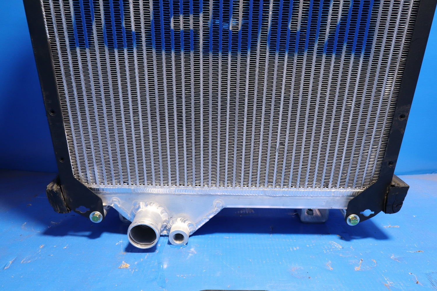 New Holland Tv145 Radiator # 910099 – Radiator Supply House