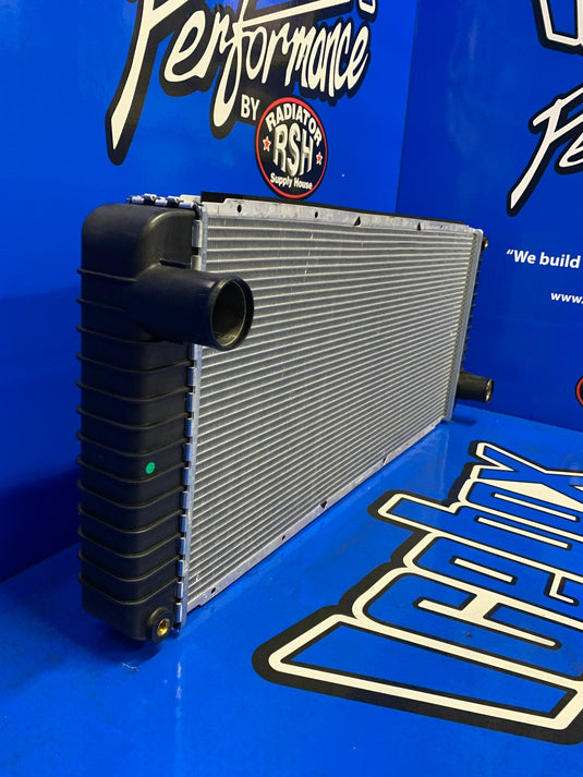 Pb520 Radiator Peterbilt – Radiator Supply House