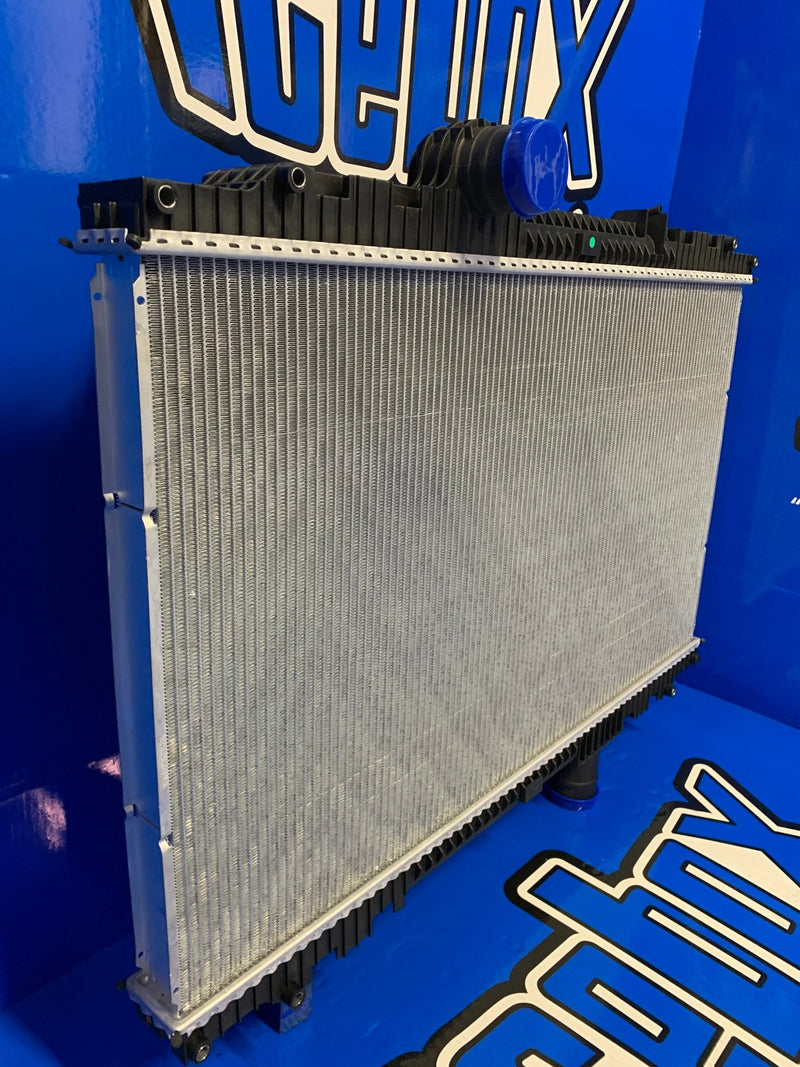 Peterbilt 335 / 340 / T-300 Radiator # 606073 – Radiator Supply House