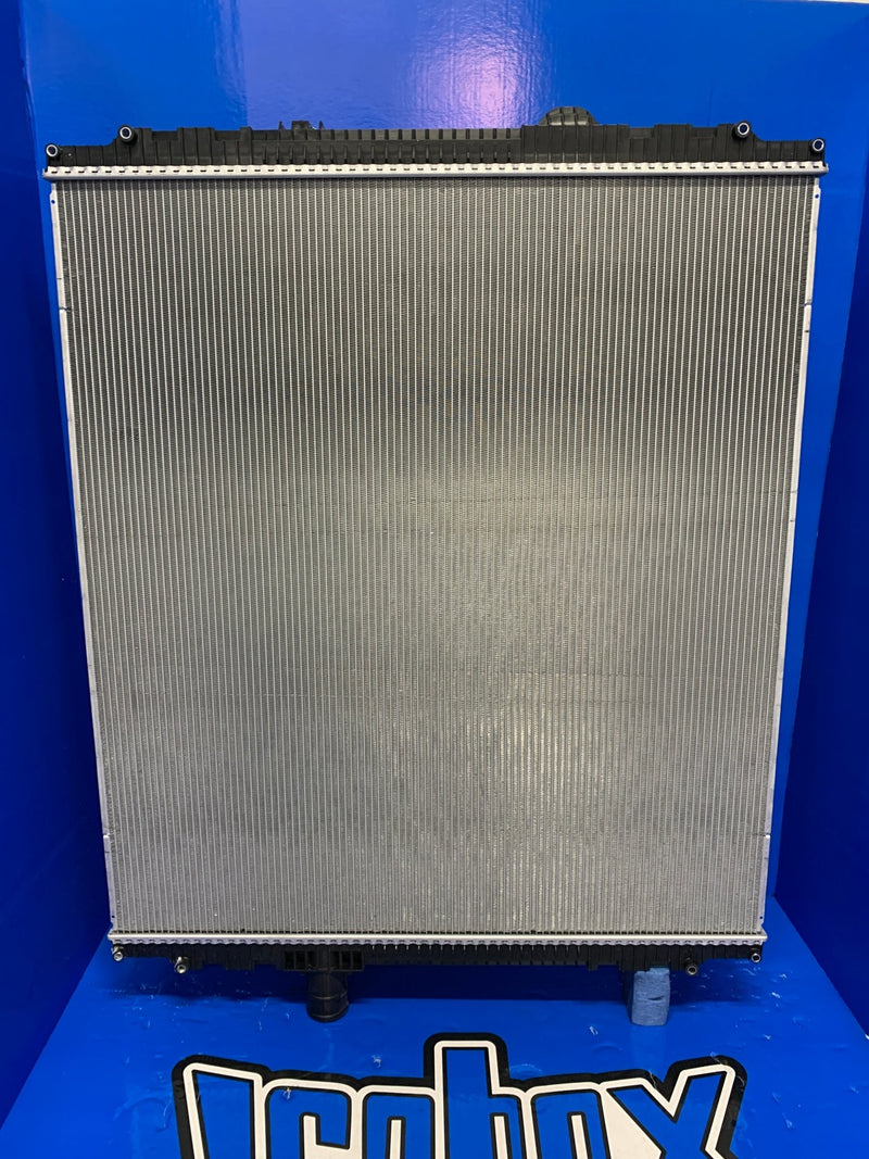 389 Radiator Peterbilt 388 / 389 - W900B Radiator # 606060 – Radiator Supply House