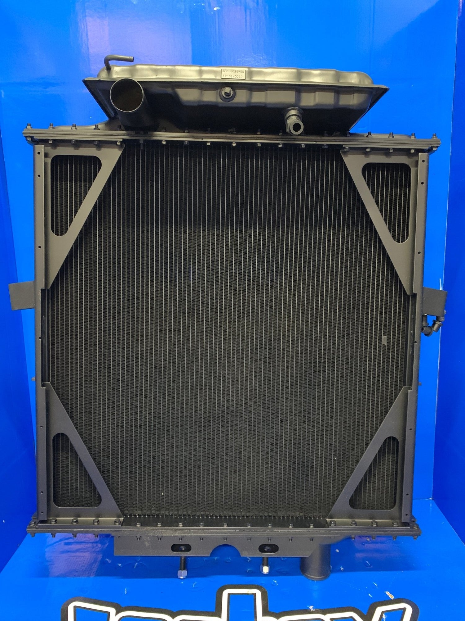 Peterbilt 357, 375, 379, 385 Radiator # 606014 – Radiator Supply House