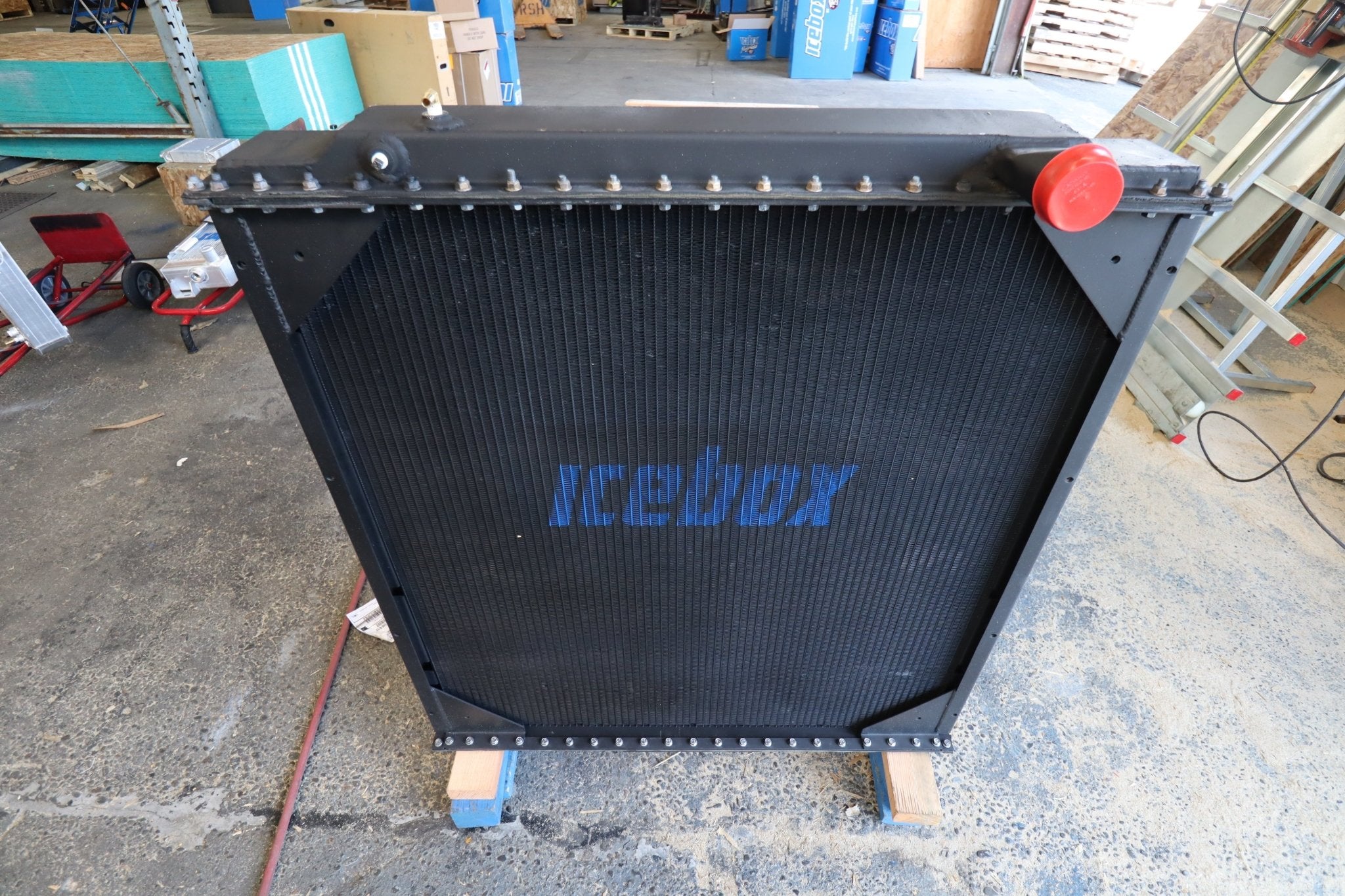 Western Star Radiator # 608000 – Radiator Supply House