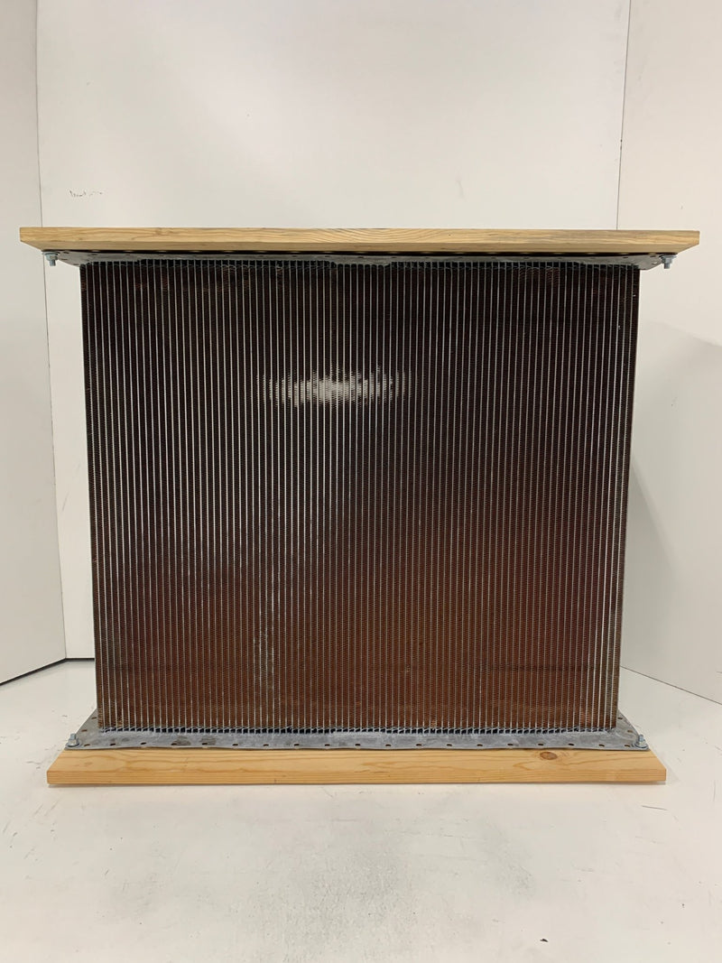 Load image into Gallery viewer, Western Star Radiator Core # 608076 - Radiator Supply House
